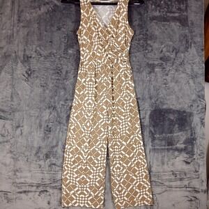 Gilli Jumpsuit Womens Small Tan White Geometric Sleeveless Wide Leg Wrap V Neck